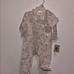 Brand NEW! Little me onesie with hat